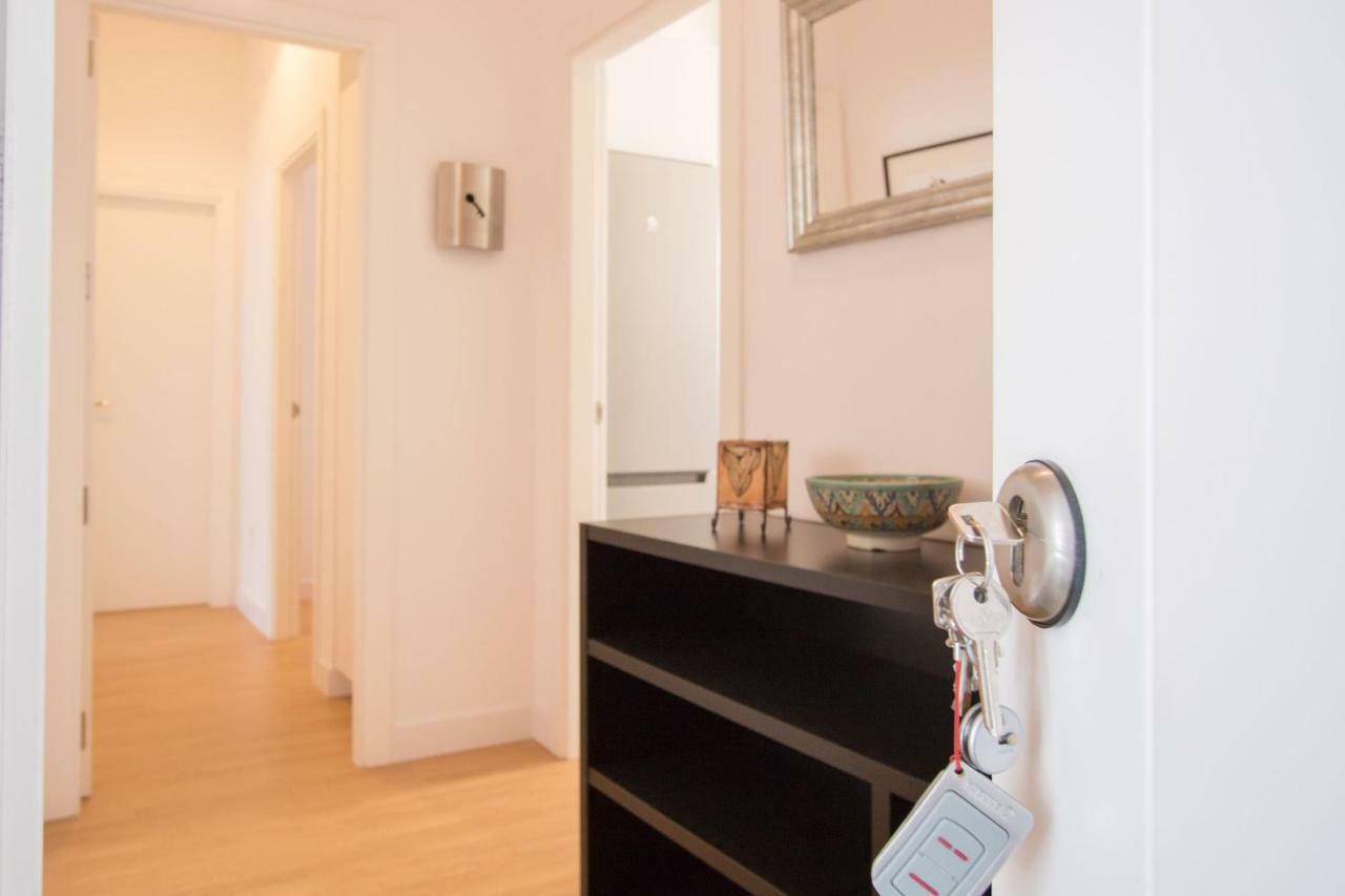 Murallas De Sevilla Apartamento Con Garaje 4 Pax Luaran gambar