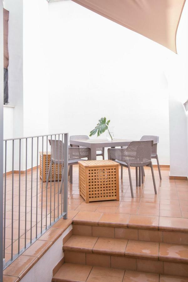 Murallas De Sevilla Apartamento Con Garaje 4 Pax Luaran gambar